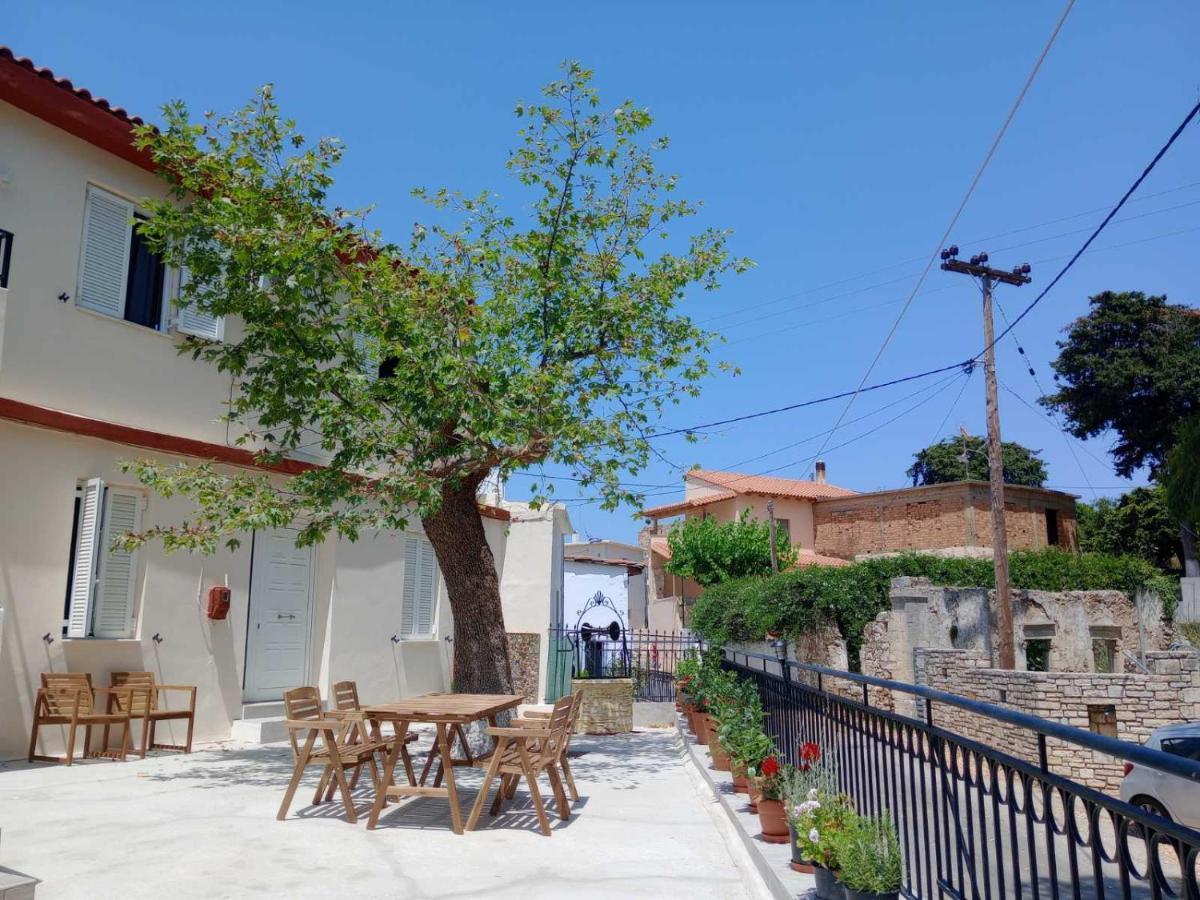 Castellos House